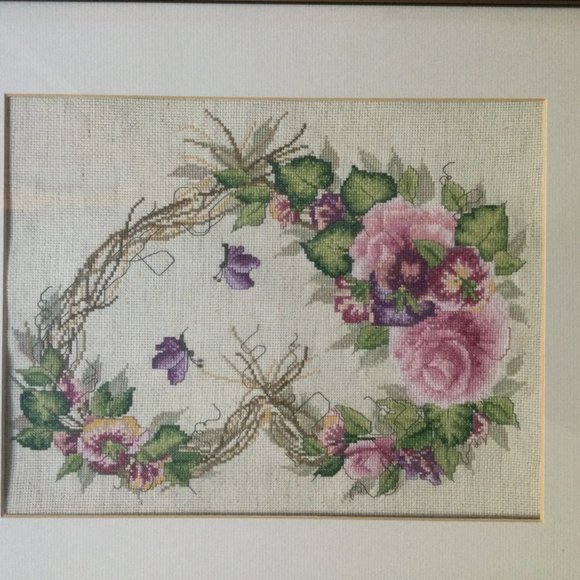 Beautiful Cross stitch needle art flowers heart matted framed good condition - Picture 3 of 7